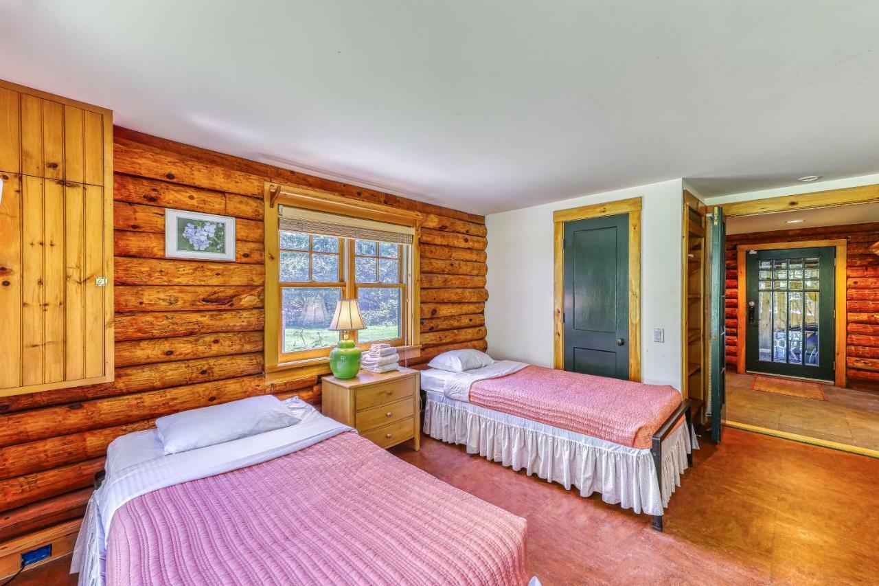 2 Bed 2 Bath Vacation Home In Charlotte Bagian luar foto